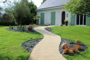 Création d’allée de jardin St Lèger des Bois